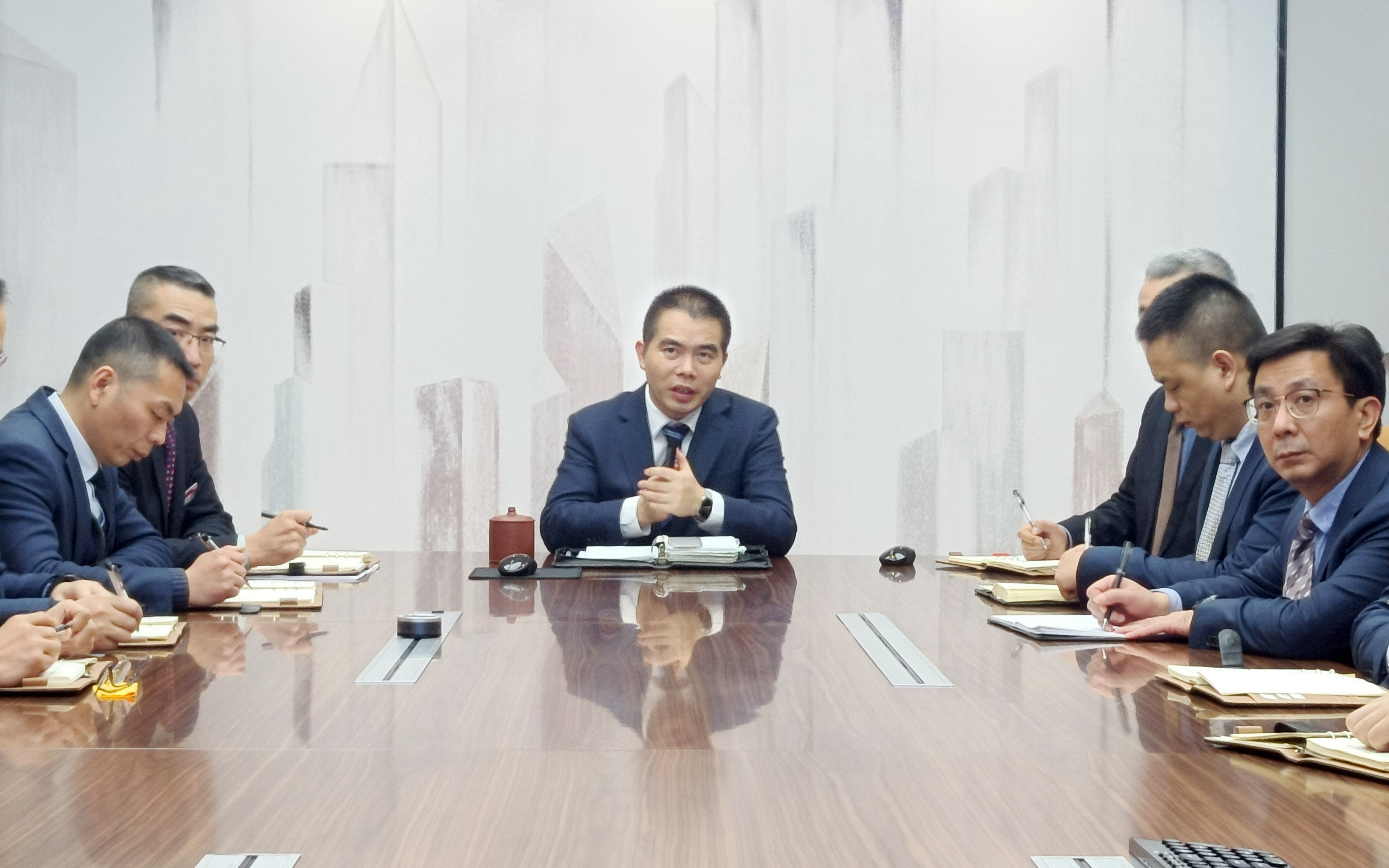 只有專業(yè)化才能抓好策劃、培訓(xùn)、監(jiān)督和改善
